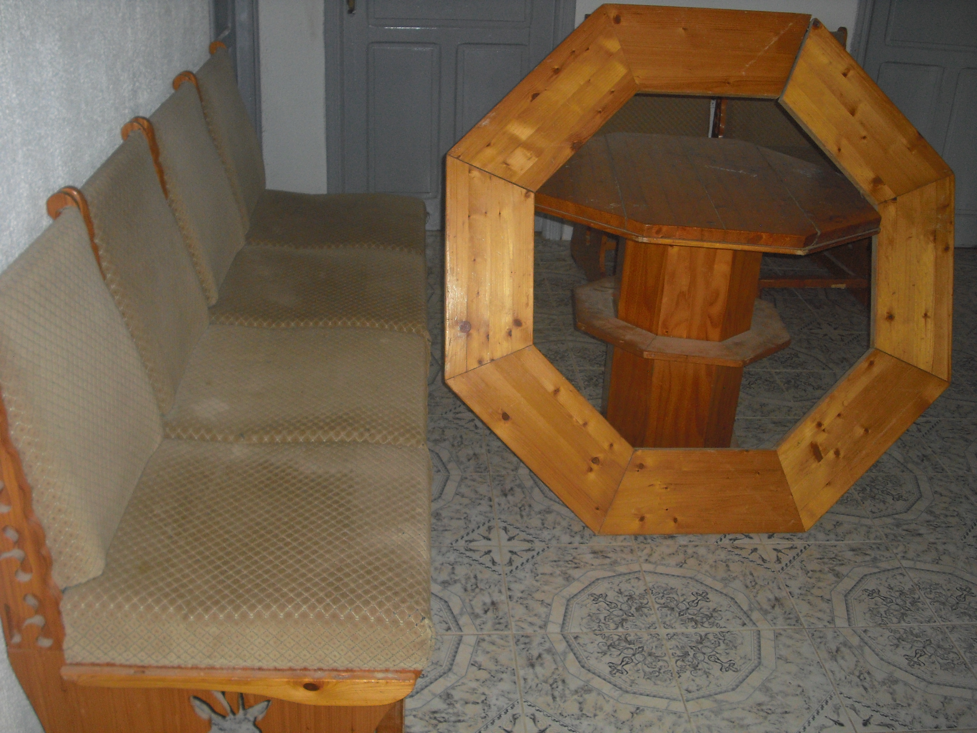 Borj El Amri Cite El Hafsia Salon - Salle  manger  Fauteuils Bonne affaire