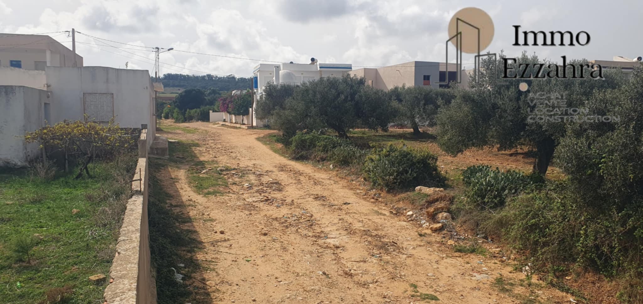 Hammam El Ghezaz Ezzahra Vente Surfaces Terrain  700m de la plage ezzahra klibia