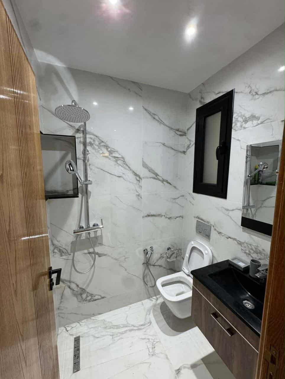 Hammam El Ghezaz Ezzahra Vente Maisons Villa avec piscine  ezzahra hammem ghzez