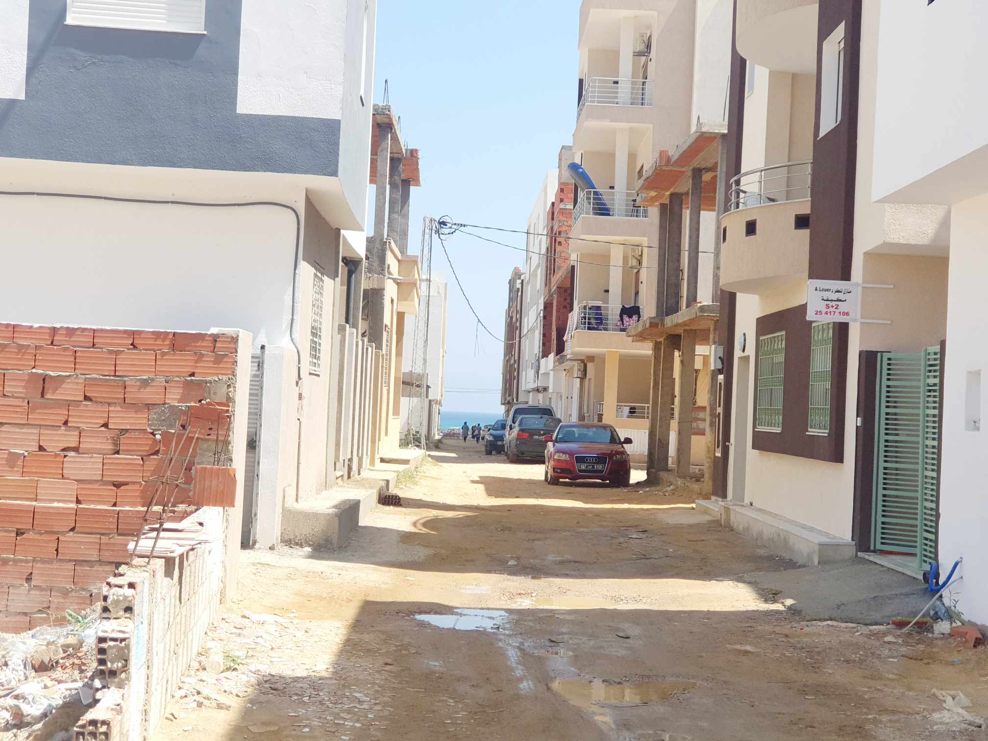 Hammam El Ghezaz Ezzahra Terrain Terrain nu Terrain loin de la plage  ezzahra klibia