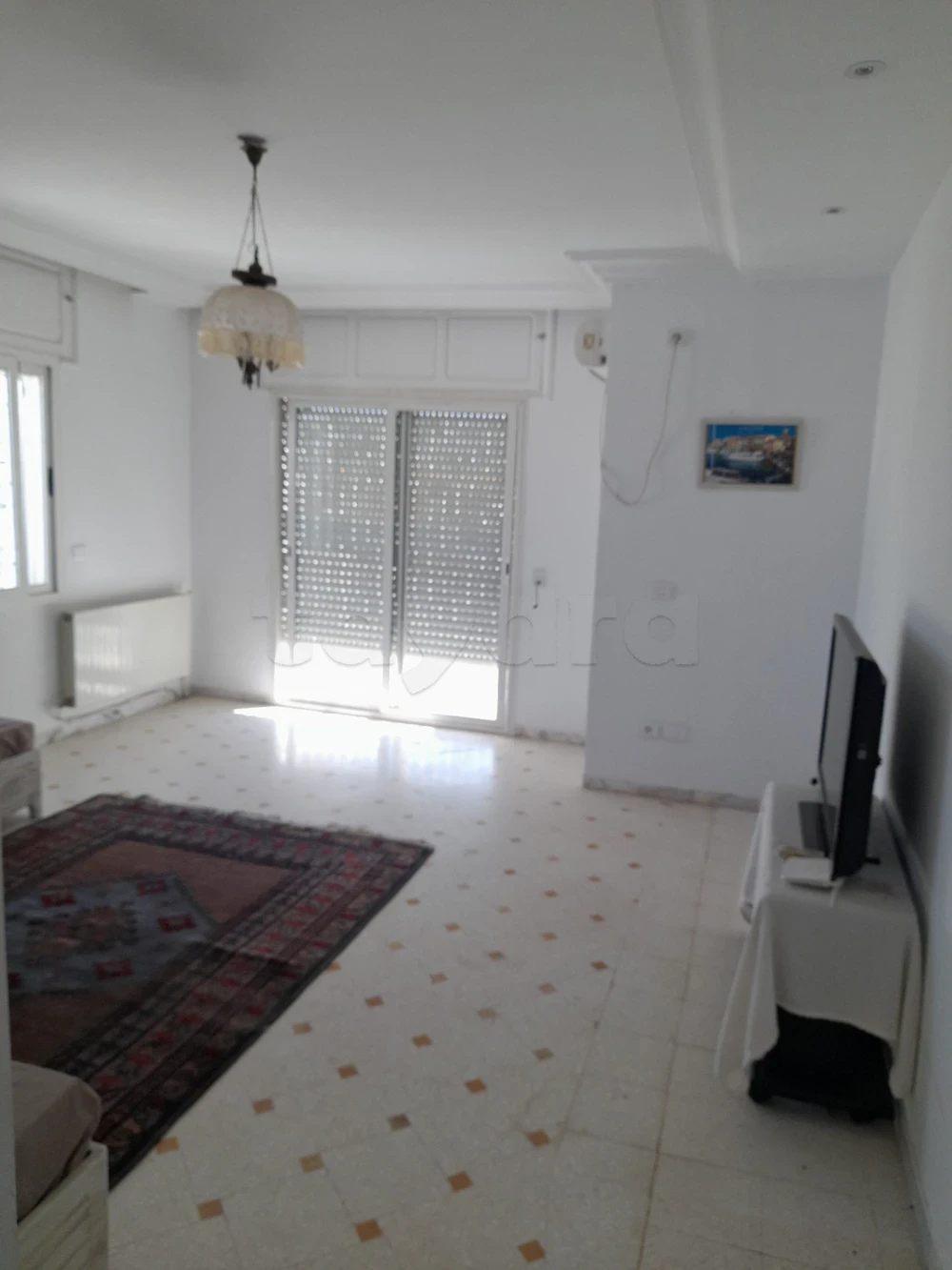 Ariana Ville Cite Ennasr 2 Location Appart. 4 pices Etage de villa s3 avec terrasse  ennasr 2