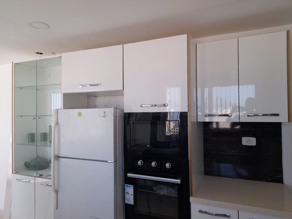 Ariana Ville Cite Ennasr 2 Location Appart. 4 pices Etage de villa s3 avec terrasse  ennasr 2