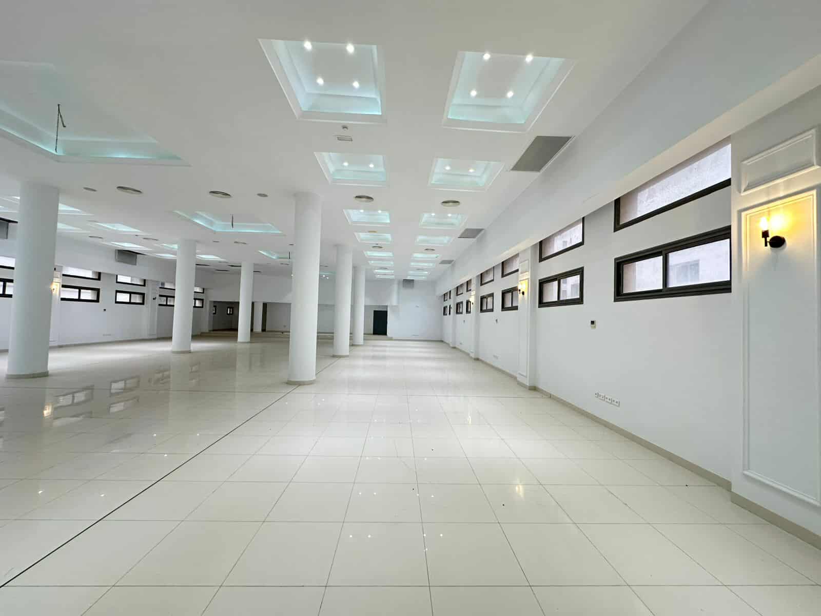 El Kram Le Kram Location Autre Immeuble hst 2300 m en open space au kram