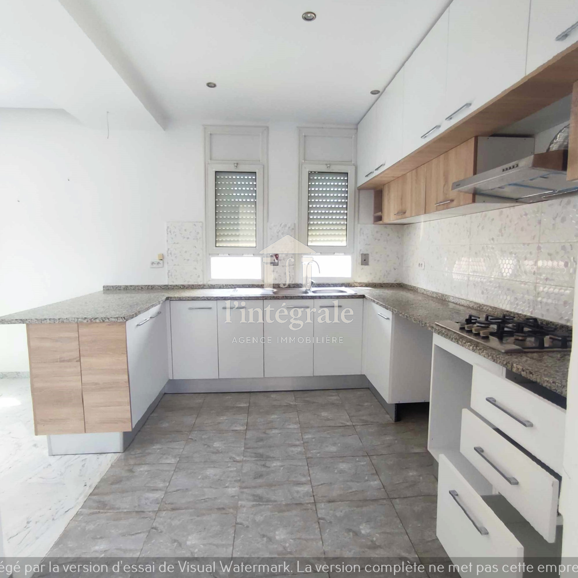 Mnihla Jardins d'el Menzah Location Appart. 3 pices S2 de standing avec garage