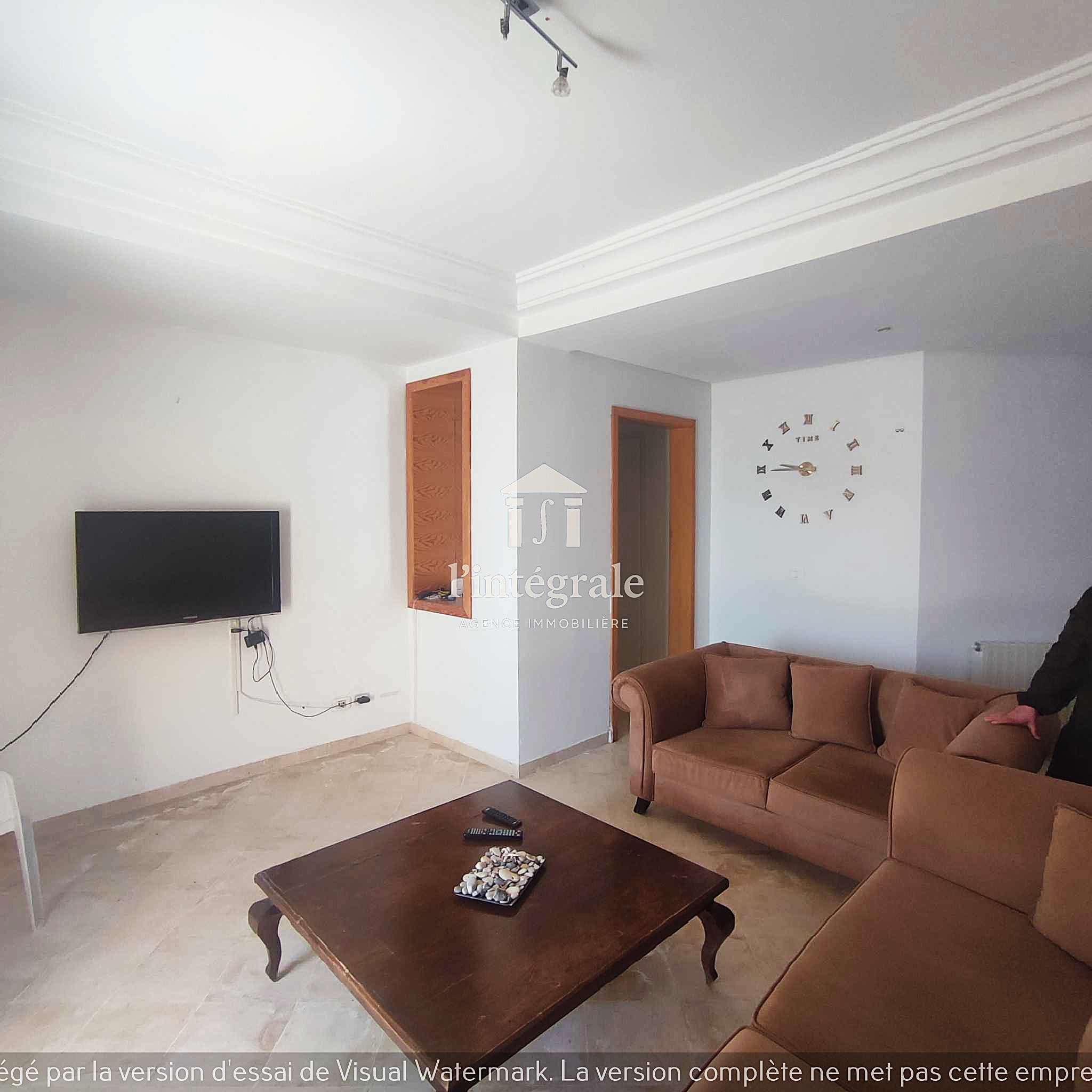 Ariana Ville Cite Ennasr 2 Location Appart. 2 pices Grand s1 meubl avec terrasse