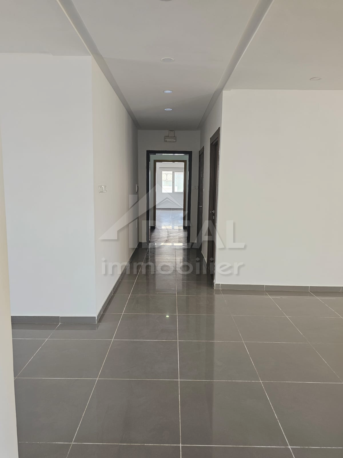 La Marsa Berge Du Lac Bureaux & Commerces Bureau Bureau 300m2 lac 1