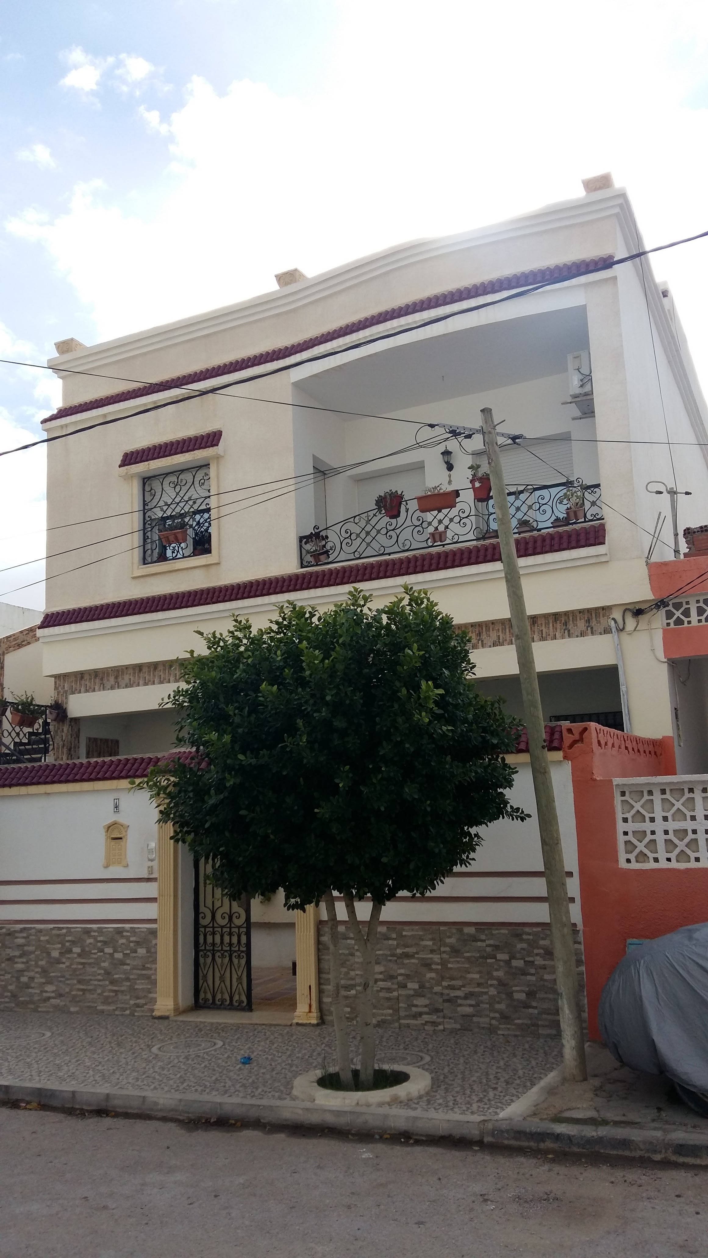 Siliana Sud Cite Du Lycee Location Appart. 3 pices Villa  rez de chausse  au centre ville