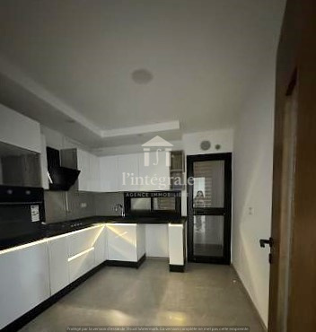 La Soukra Chotrana 1 Location Appart. 4 pices Agrable s3 de trs haut standing