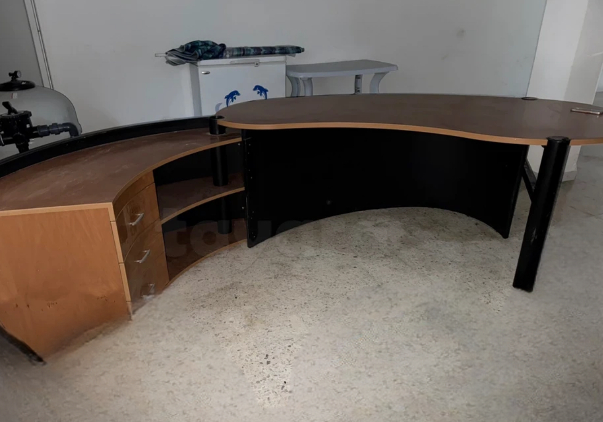 Sousse Jaouhara Sahloul Meubles de bureau Bureaux - Tables Un bureau en trs bon tat