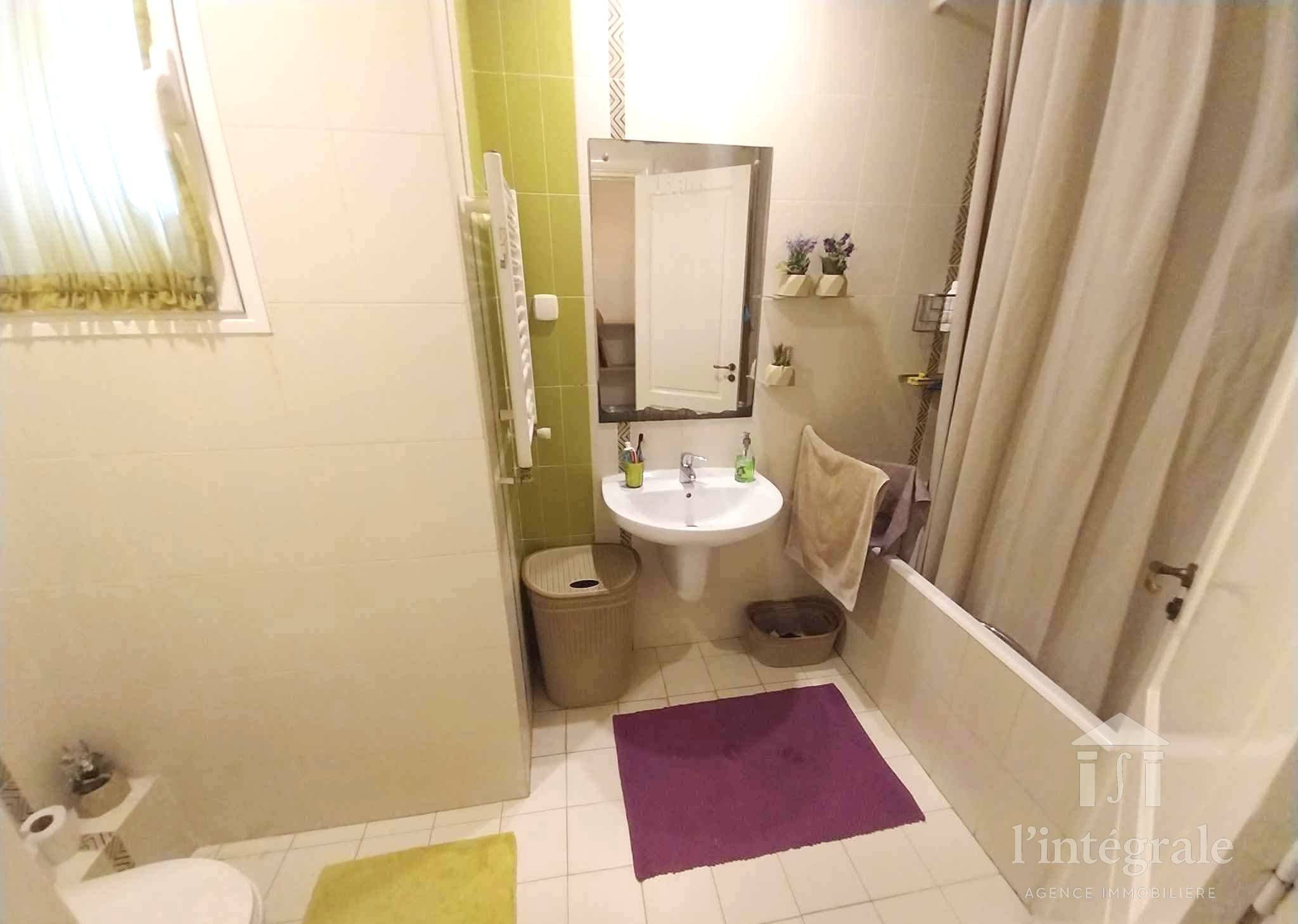 Ariana Ville Riadh Landlous Vente Appart. 5 pices+ Magnifique s4 spacieuxn  riadh landalous