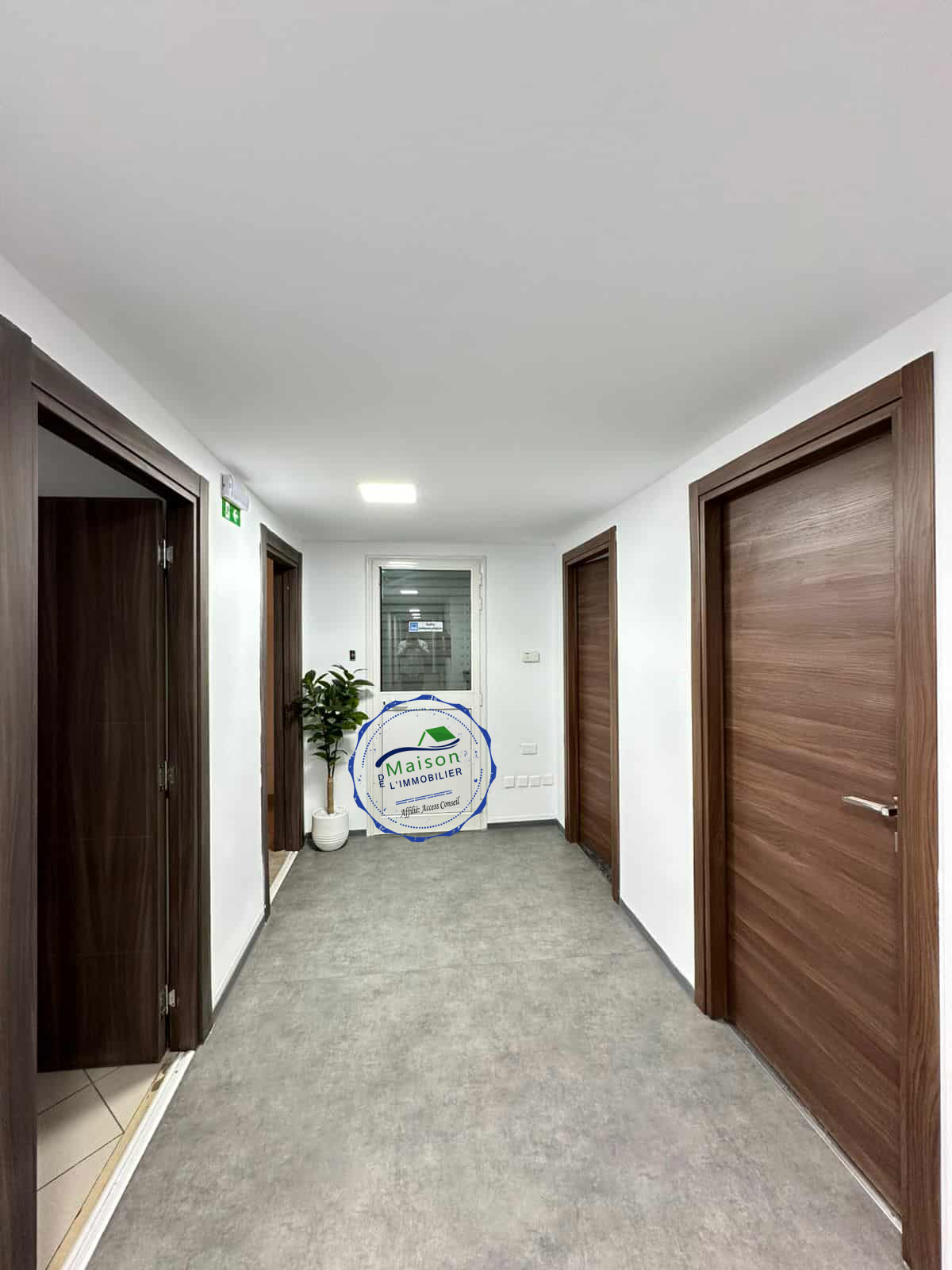 Bab Bhar Montplaisir Location Autre Plateau 400 m open space et 5 pices  montplaisir