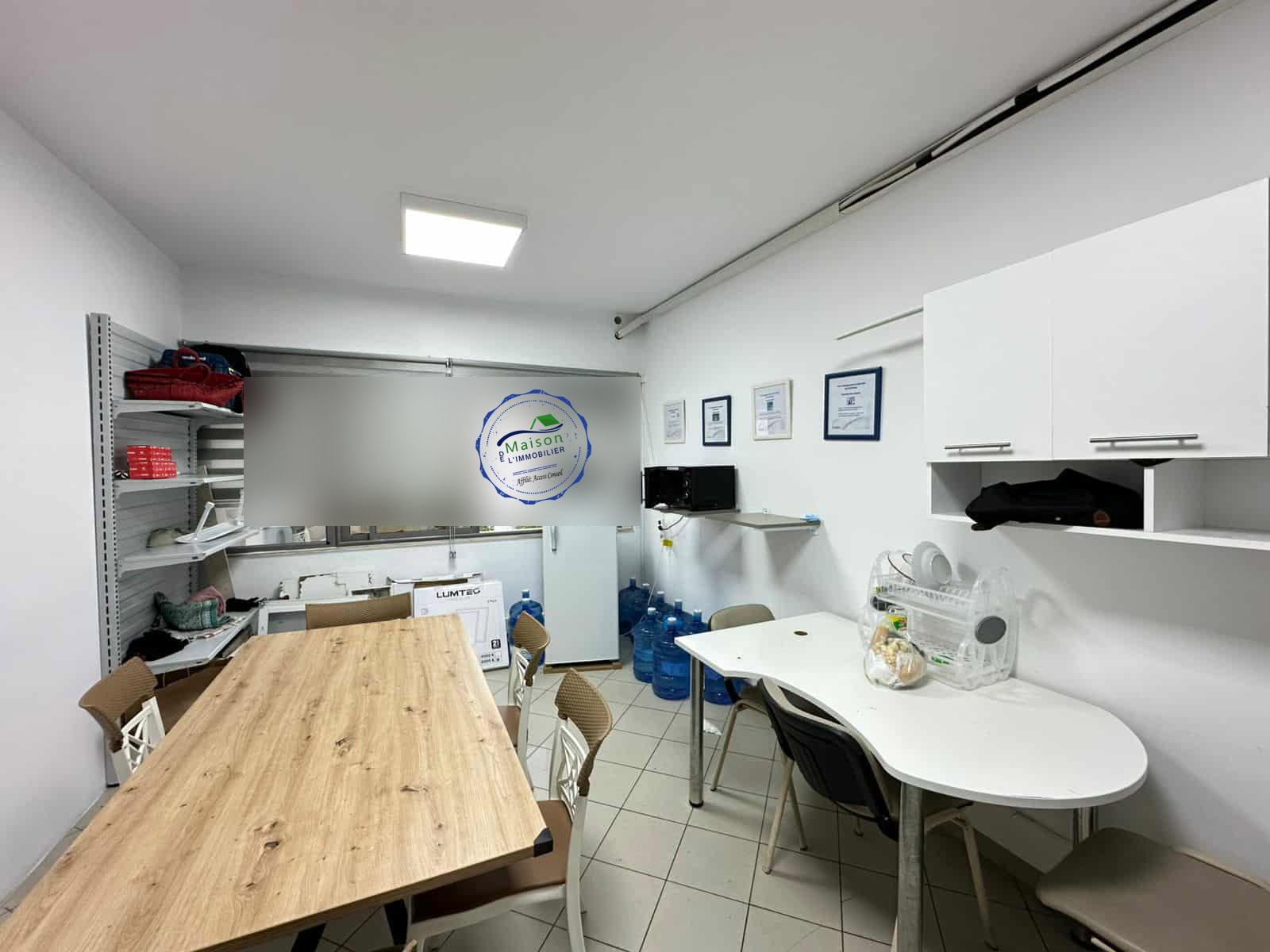 Bab Bhar Montplaisir Location Autre Plateau 230m hall et 4 pices monplaisir