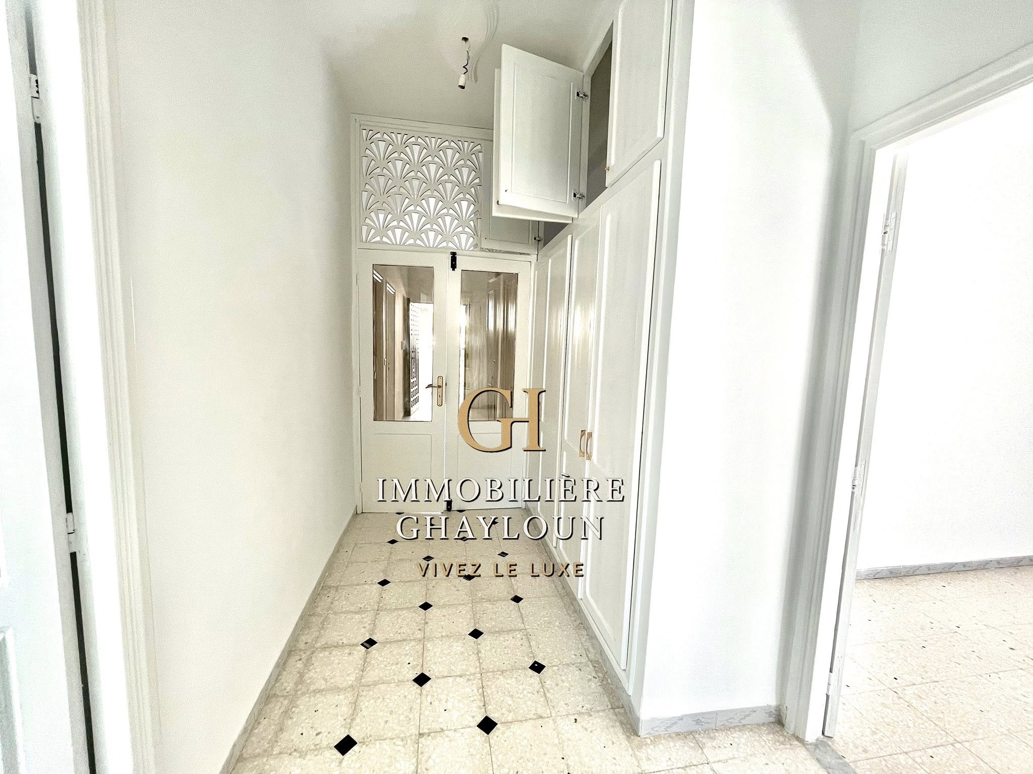 Mnihla Jardins d'el Menzah Location Appart. 4 pices Rez de chausse de villa s3 jardin del menzah 2