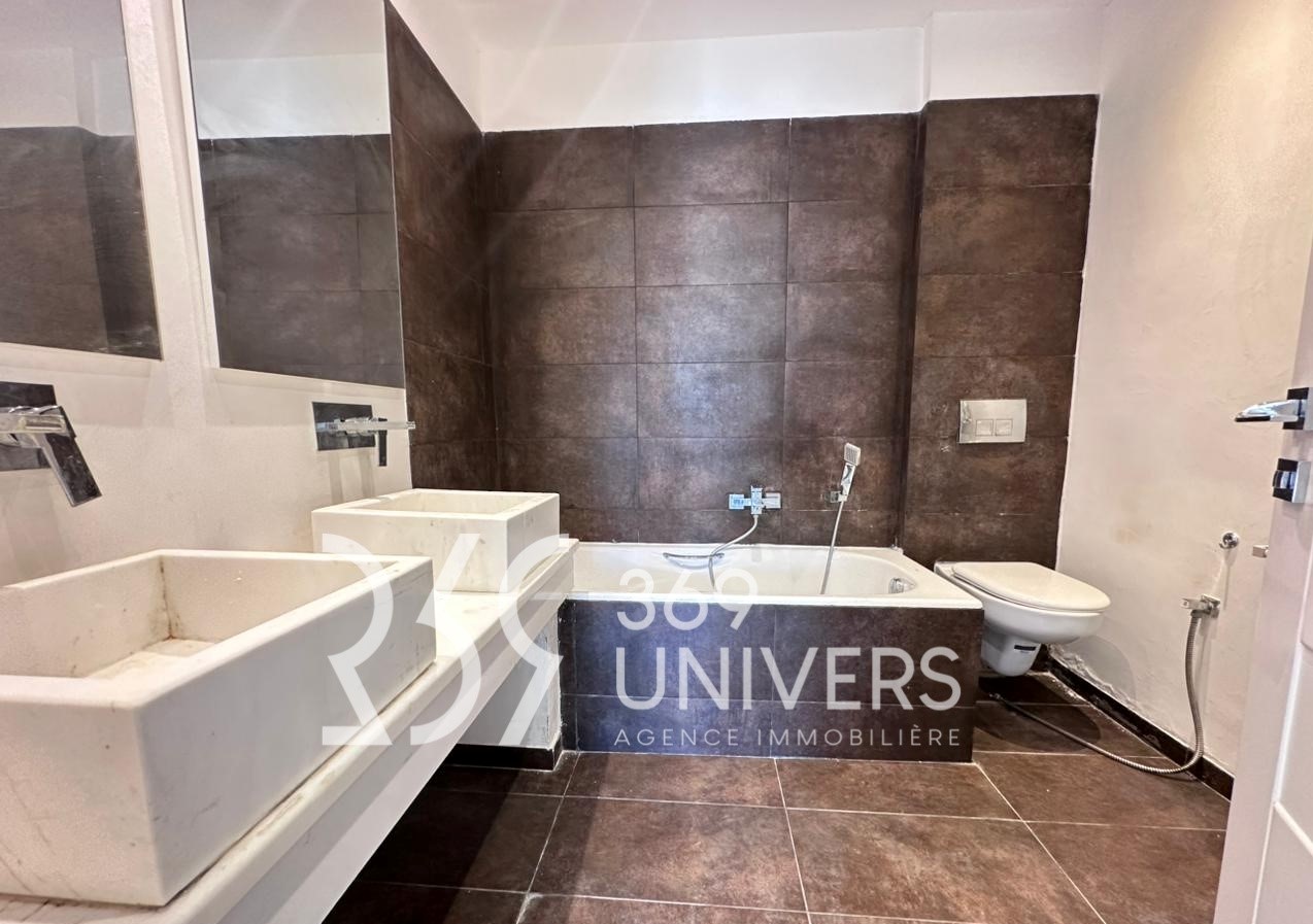 La Marsa&nbsp;Gammart&nbsp;Vente&nbsp;Duplex&nbsp;Triplex avec piscine � gammarth ref sh030