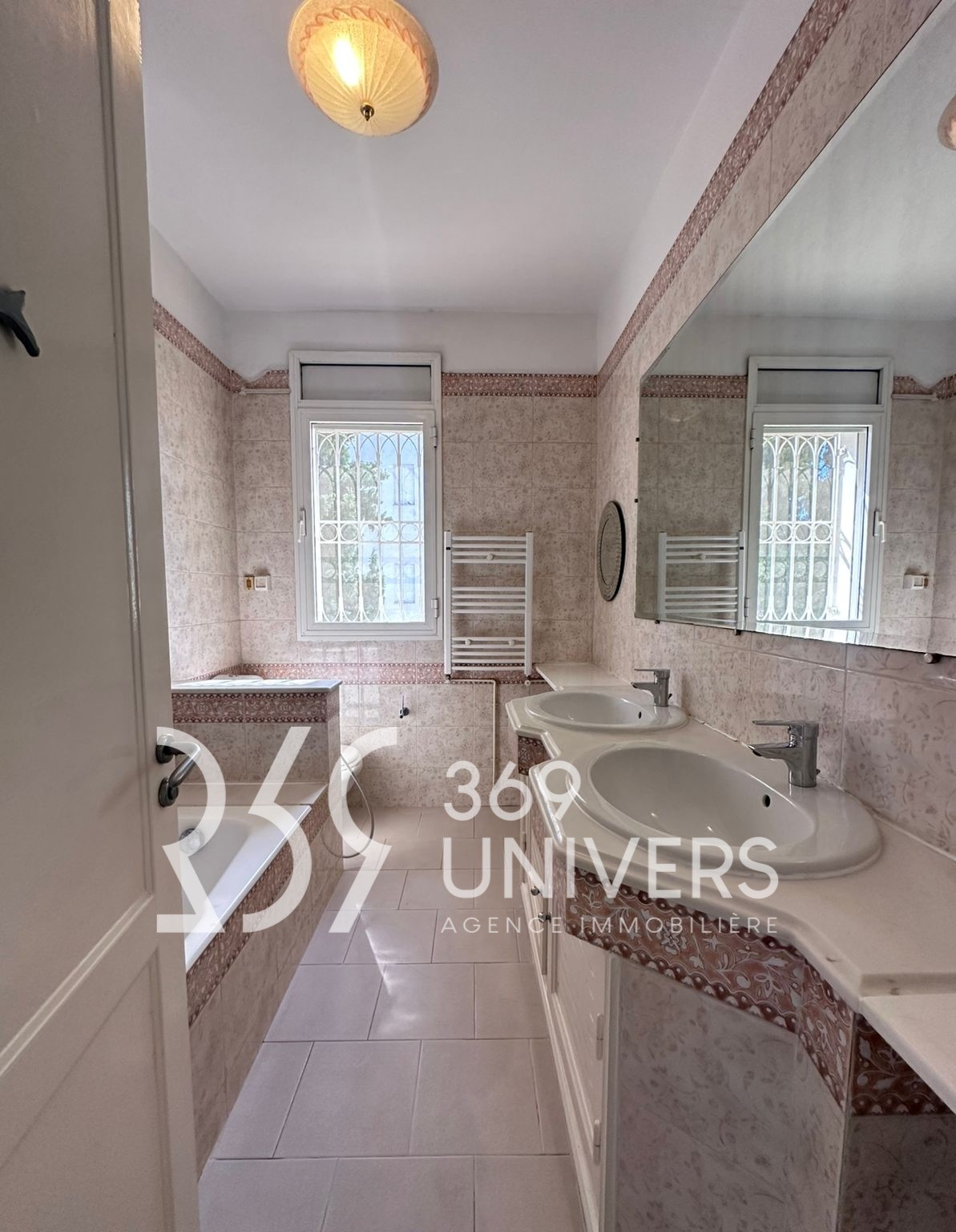 La Marsa Cite Du Stade Location Appart. 3 pices Appartement meubl  la marsa ref ra157