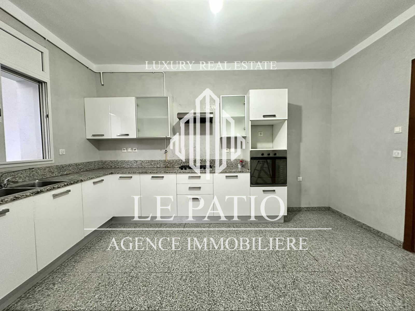 La Marsa Berge Du Lac Location Appart. 4 pices Appartement s3 au dernier etage avec vue degagee