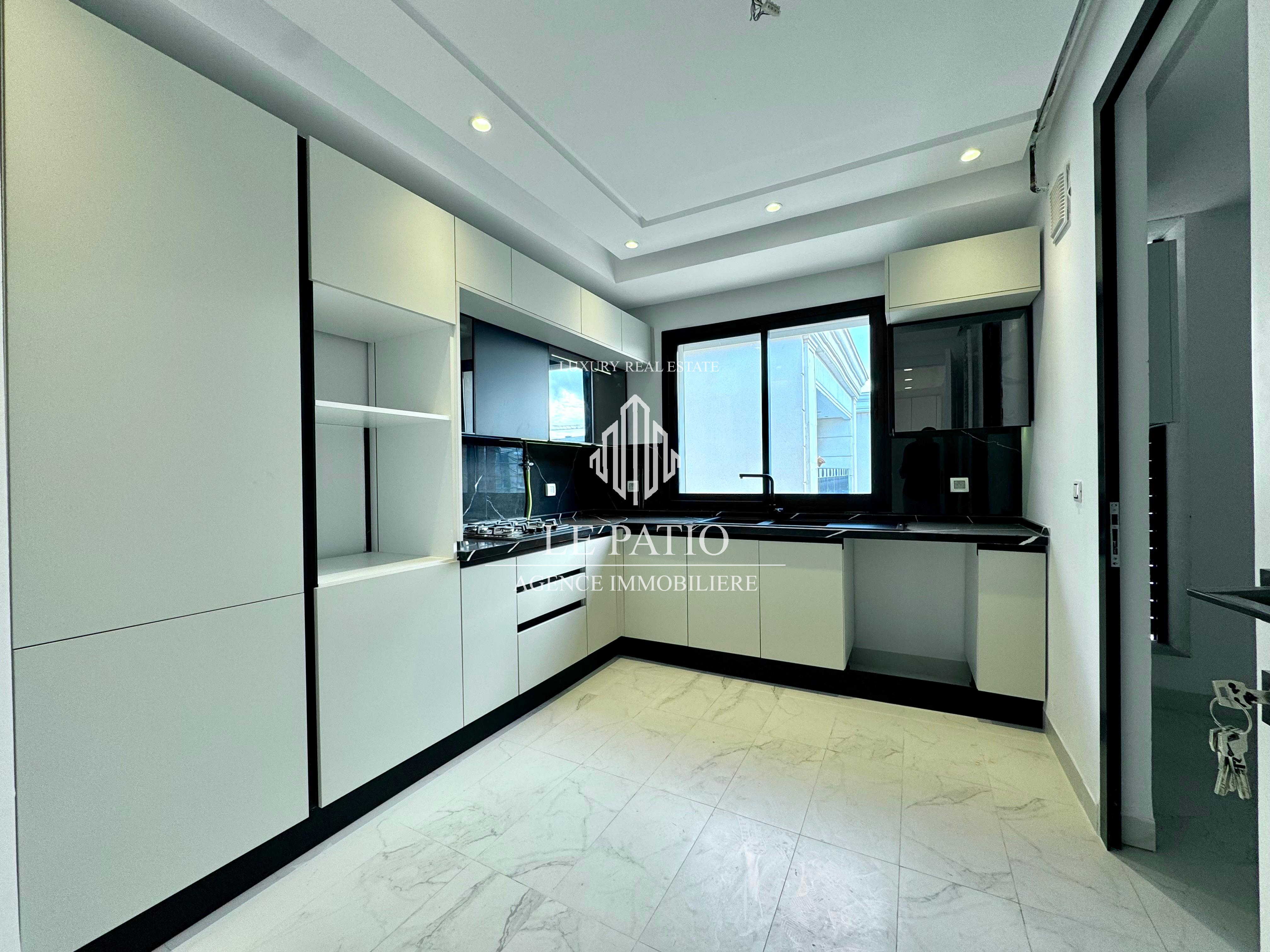 Ain Zaghouan Jardins de Carthage Location Appart. 4 pices Appartement s3 jamais habit