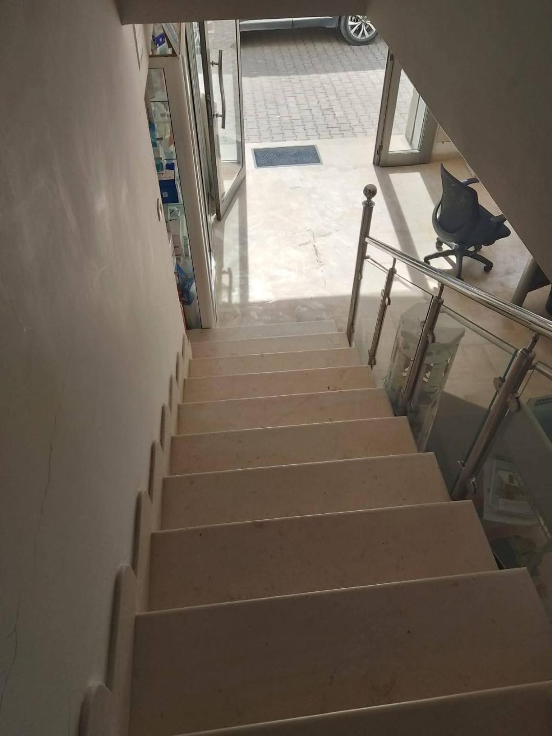 El Mourouj El Mourouj Bureaux & Commerces Grance libre Local commercial au mourouj 1 grance libre