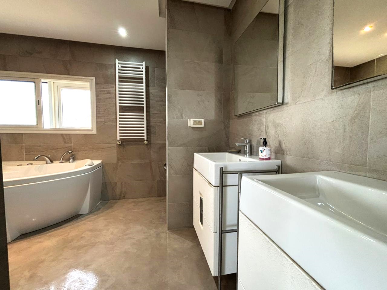 La Marsa&nbsp;Berge Du Lac&nbsp;Location&nbsp;Maisons&nbsp;Villa s7 avec piscine au lac 2