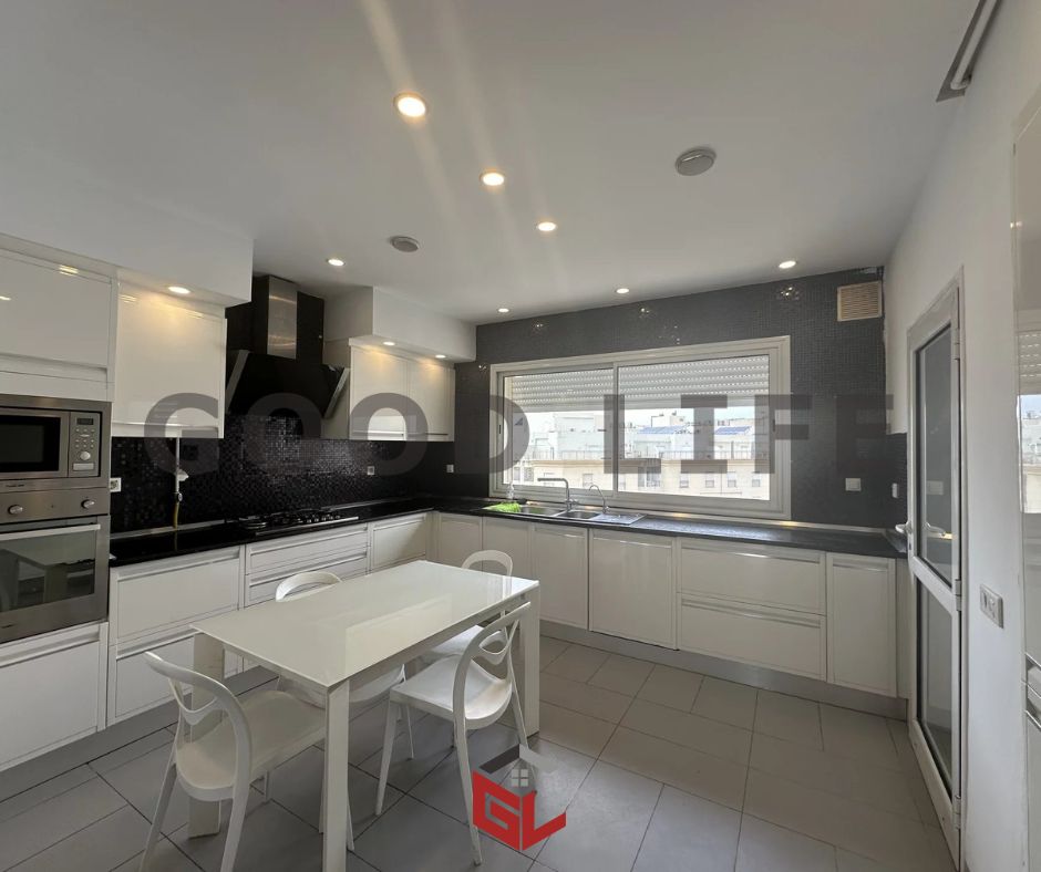 La Marsa Berge Du Lac Location Maisons Penthouse s4 avec piscine lac 2