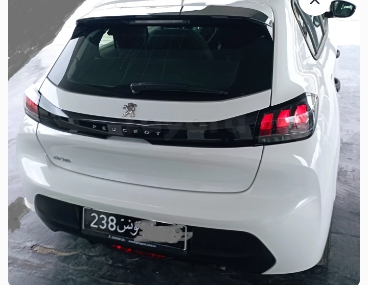 Peugeot 208