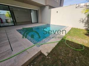 La Soukra&nbsp;Chotrana 1&nbsp;Vente&nbsp;Maisons&nbsp;Un triplex en  s3 avec piscine   la ref275a