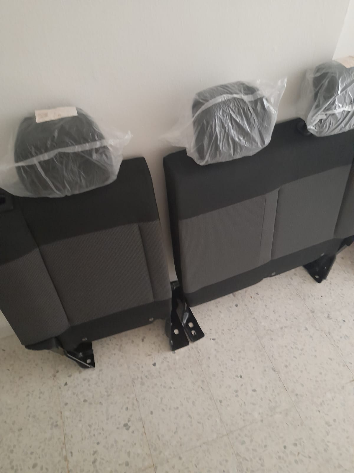 Sidi Hassine Cite El Mestiri Accessoires et Entretien Autres Accessoires Auto Banquette arriere citroen c3 aircross neuve