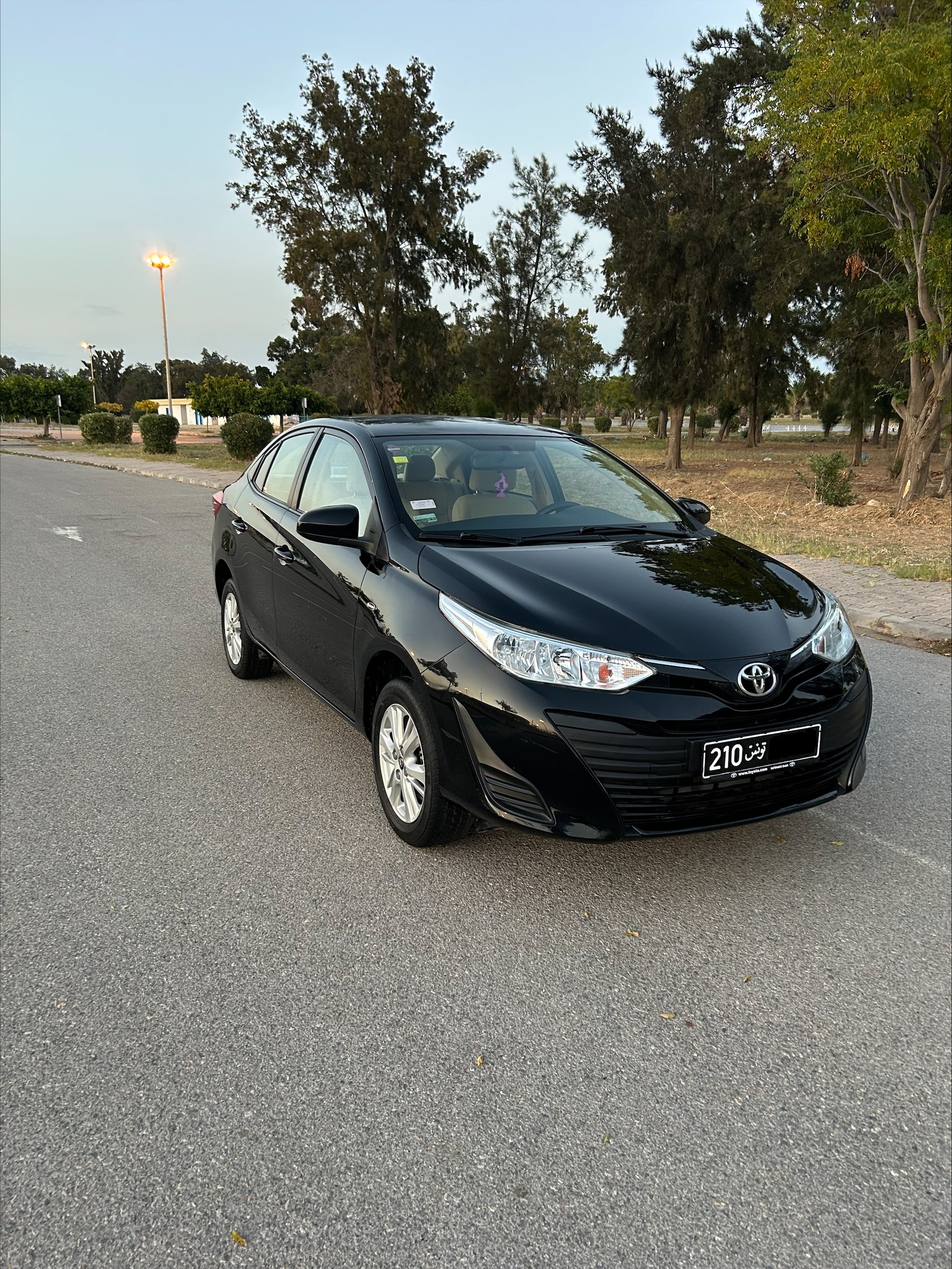 La Marsa Berge Du Lac Toyota Yaris Toyota yaris sedan elegance