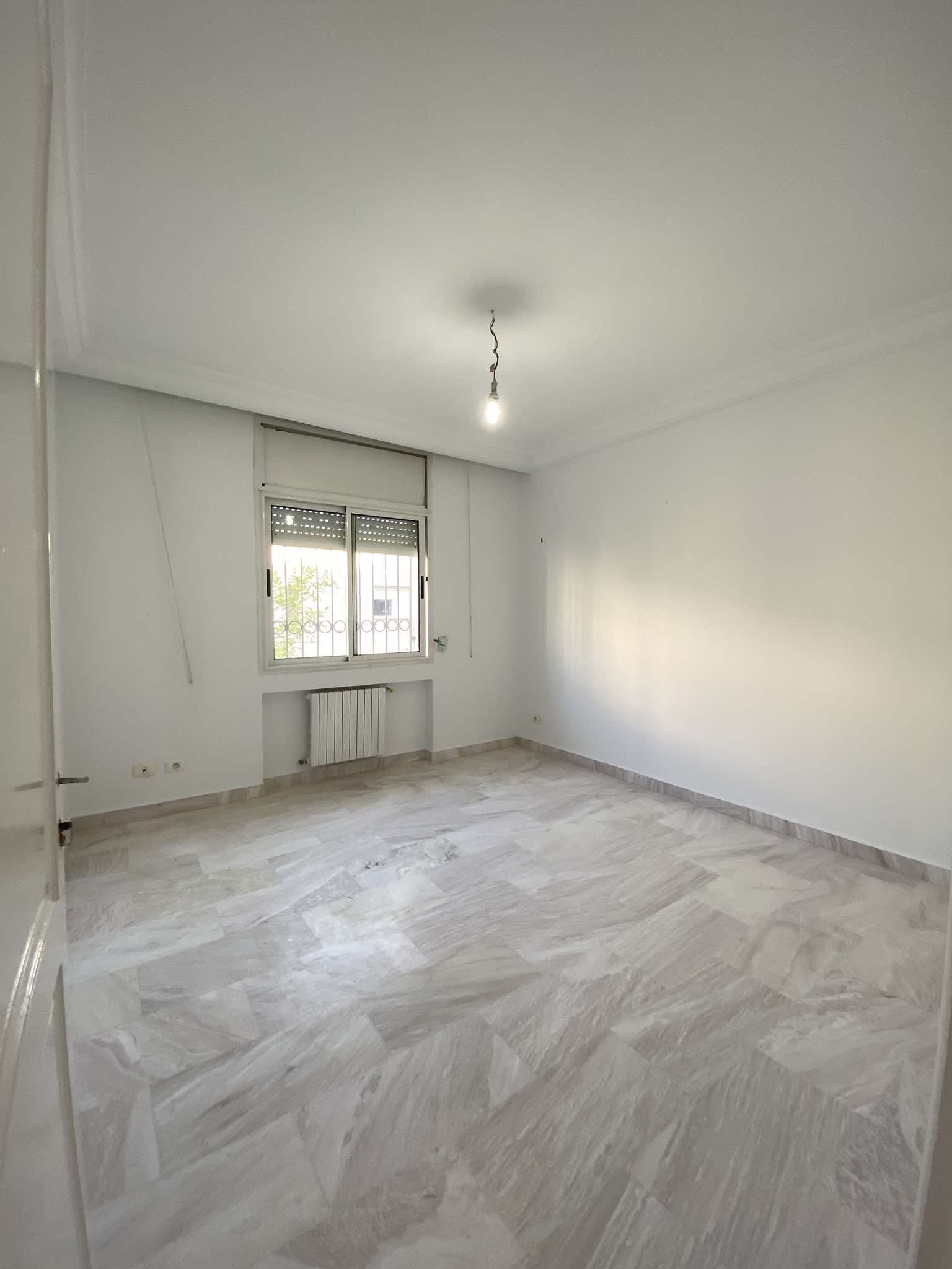 La Soukra La Soukra Vente Appart. 3 pices S3 avec 2 places parking sous sol