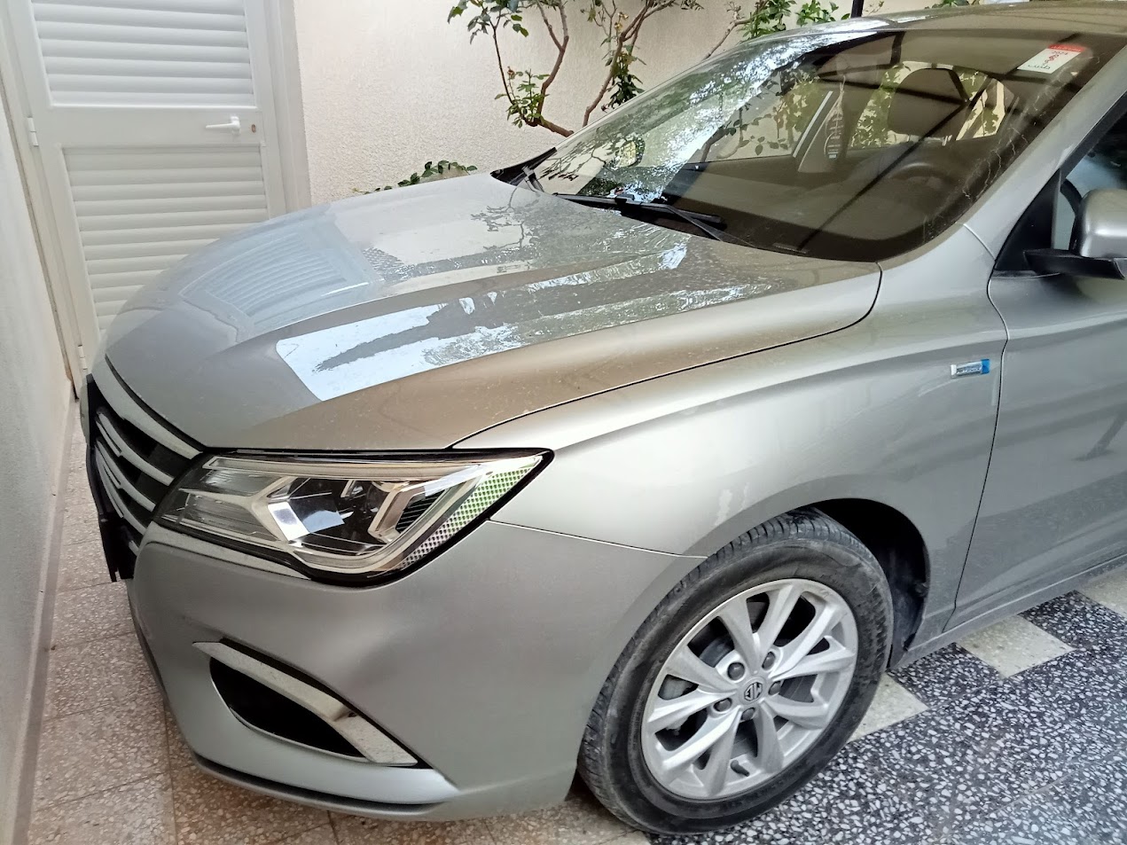 Mahdia Mahdia Hiboun Mg MG Belle voiture mg5