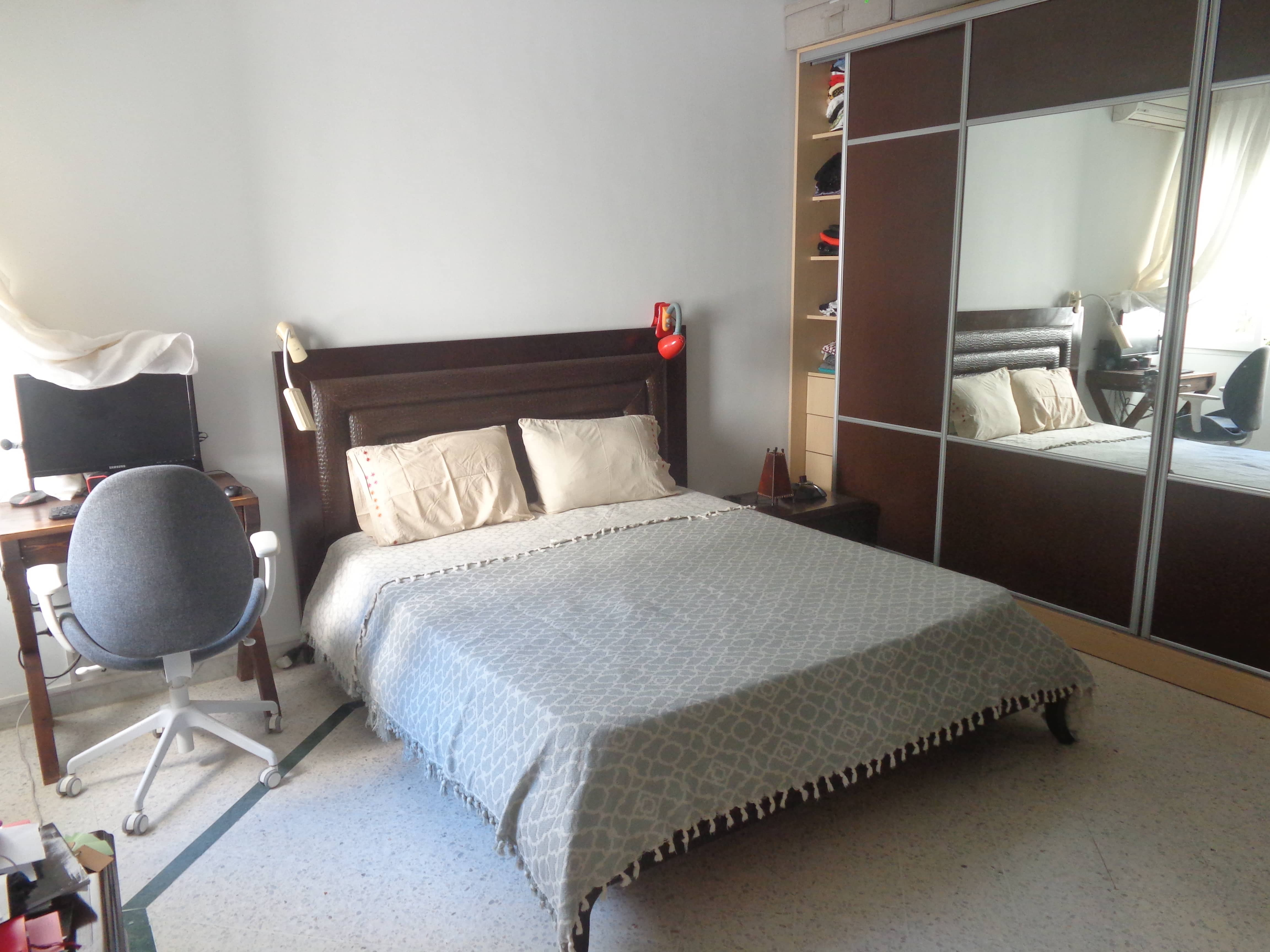 Ariana Ville Cite Ennasr 2 Vente Appart. 5 pices+ Rare s3 verdure et espace pp cellier et bureau