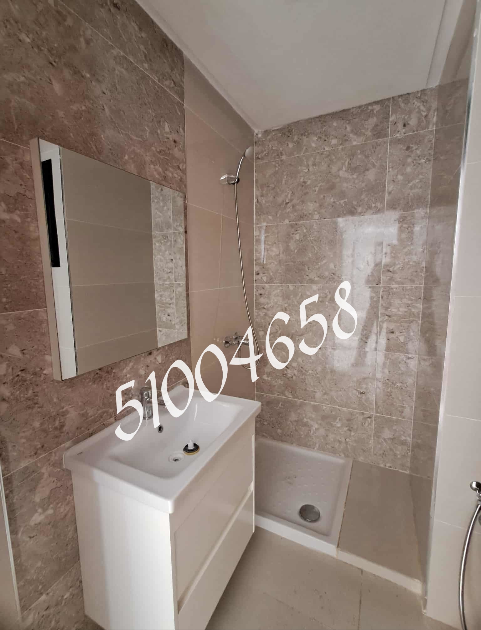 La Marsa&nbsp;El Aouina&nbsp;Location&nbsp;Appart. 2 pi�ces&nbsp;S plus 2 a wahat laouina