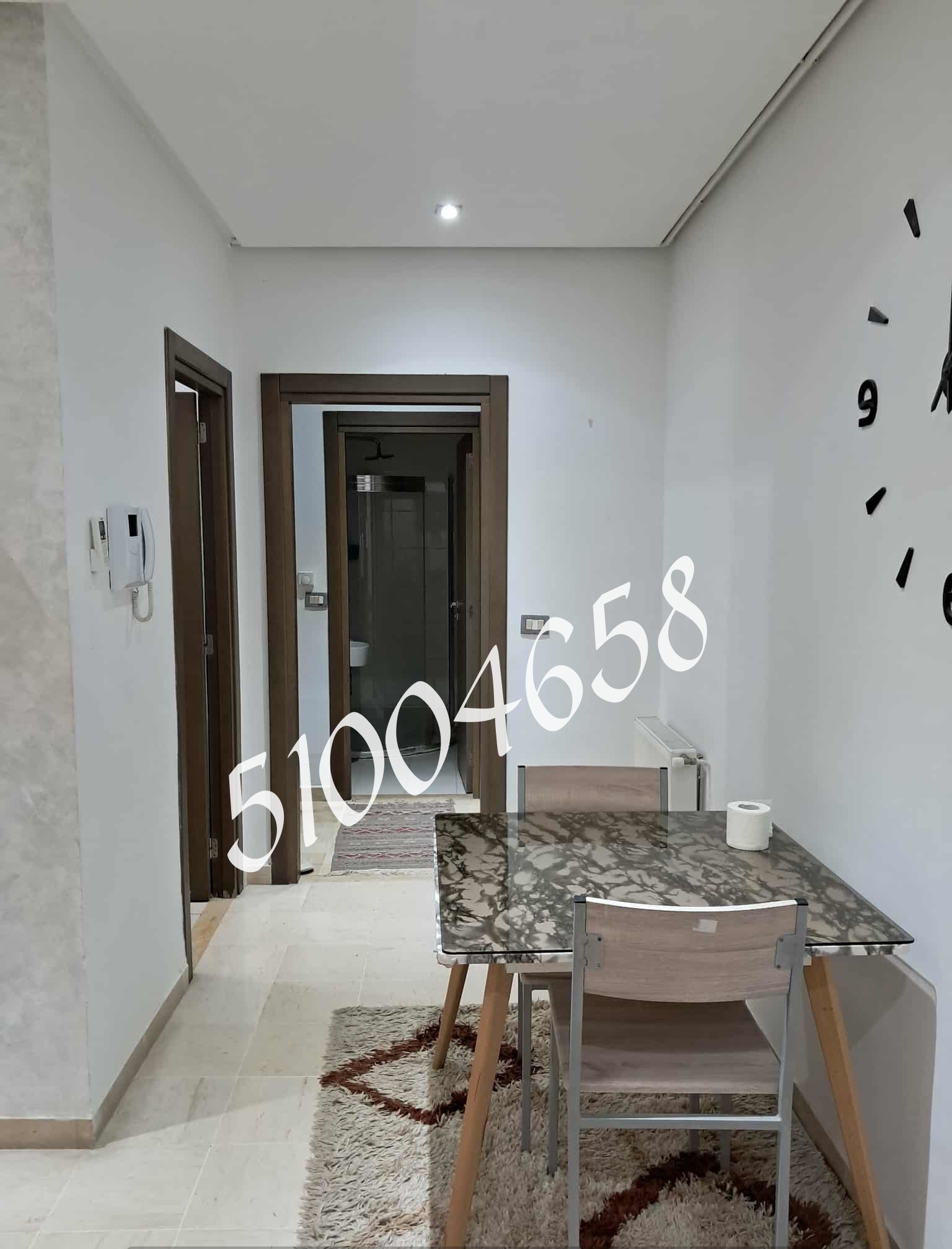 La Marsa El Aouina Location Appart. 1 pice S plus 1 meuble  wahat aouina