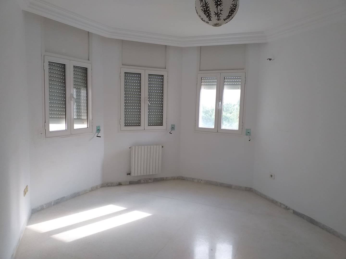 La Marsa El Aouina Location Appart. 2 pices S2  jardins el aouina