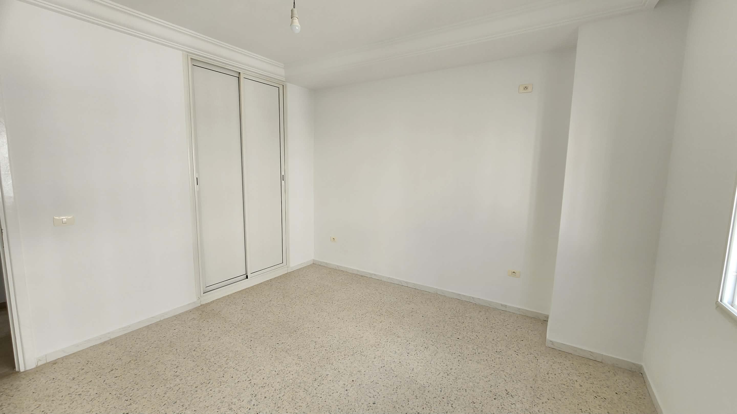 Ain Zaghouan Ain Zaghouan Location Appart. 4 pices S4 trs spacieux  ain zaghouan nord