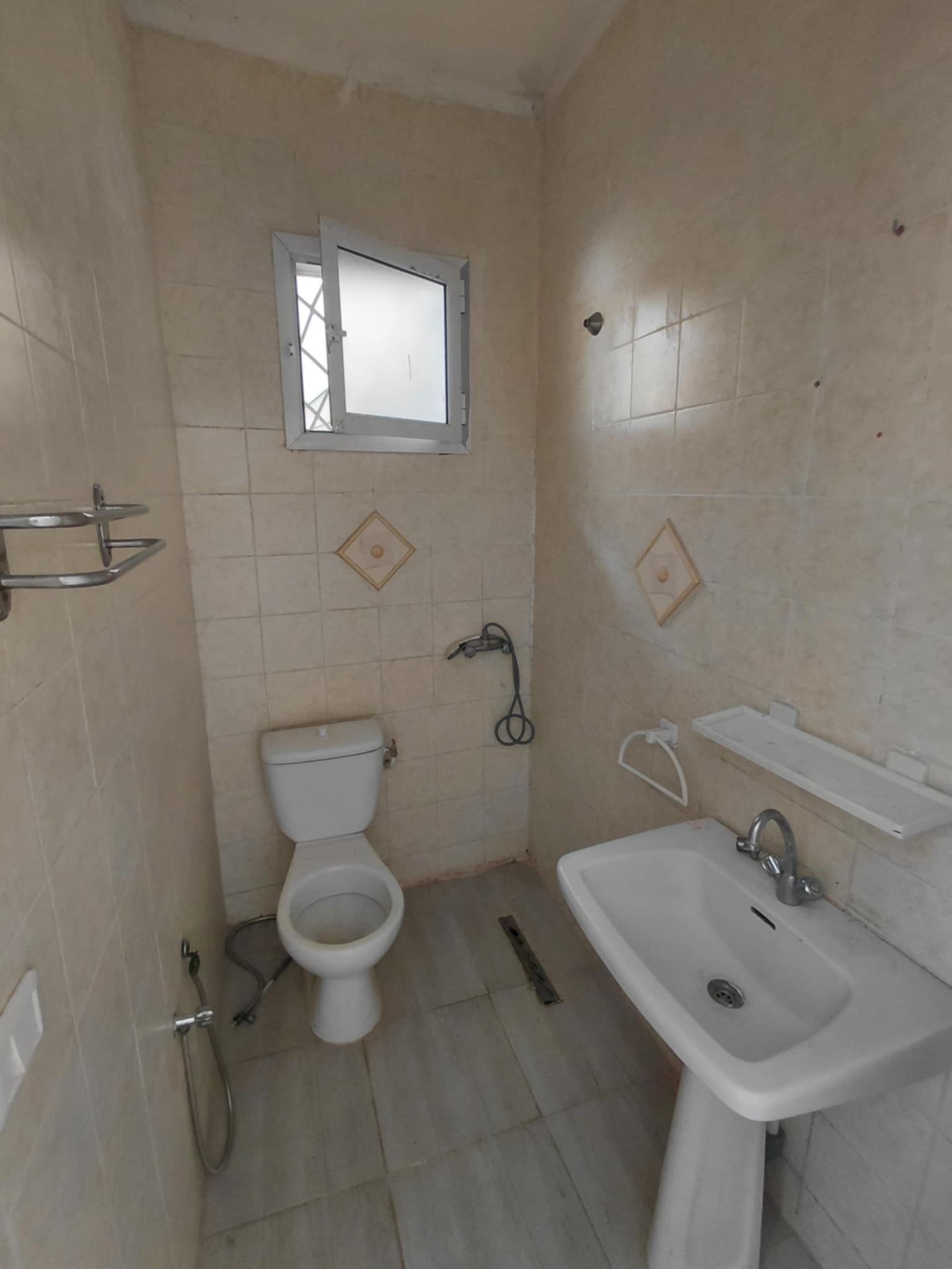 El Menzah El Manar 1 Location Appart. 2 pices Studio hall plus 2 vide a el manar 1 wb4201