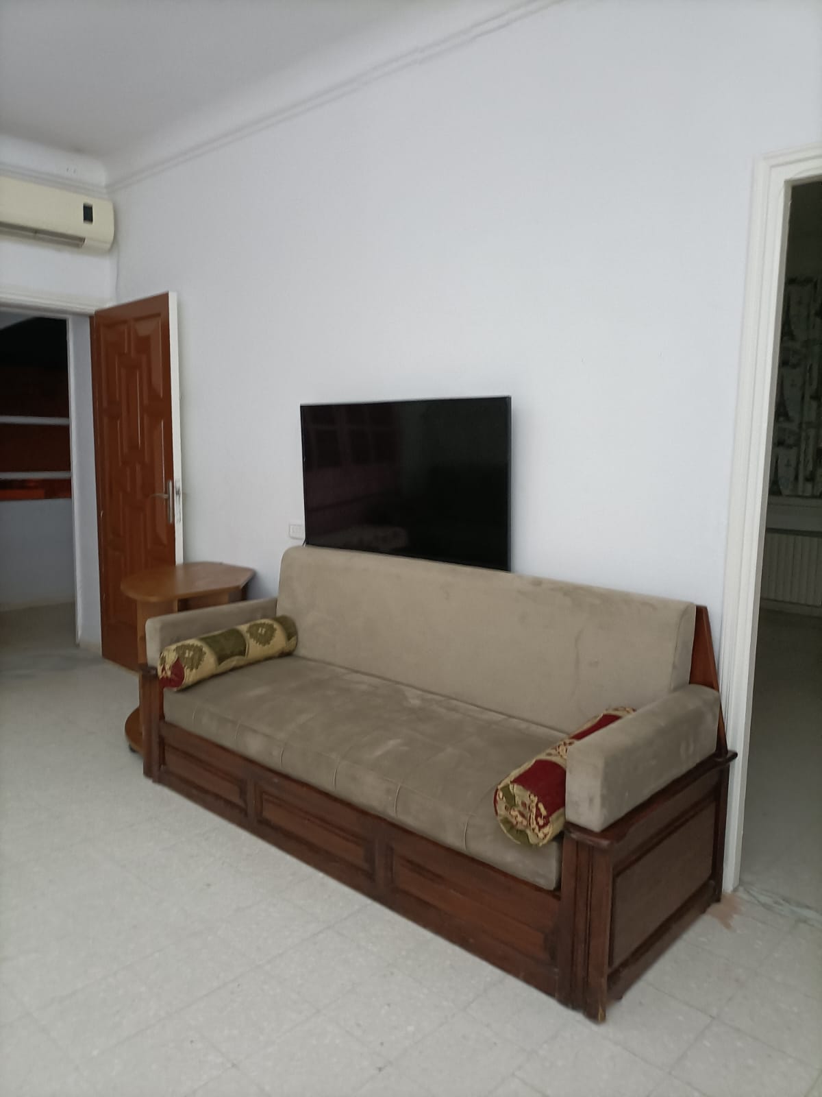Ariana Ville&nbsp;Riadh Landlous&nbsp;Location&nbsp;Maisons&nbsp;Etage de villa s2 meubl� a riadh landalos wb4331