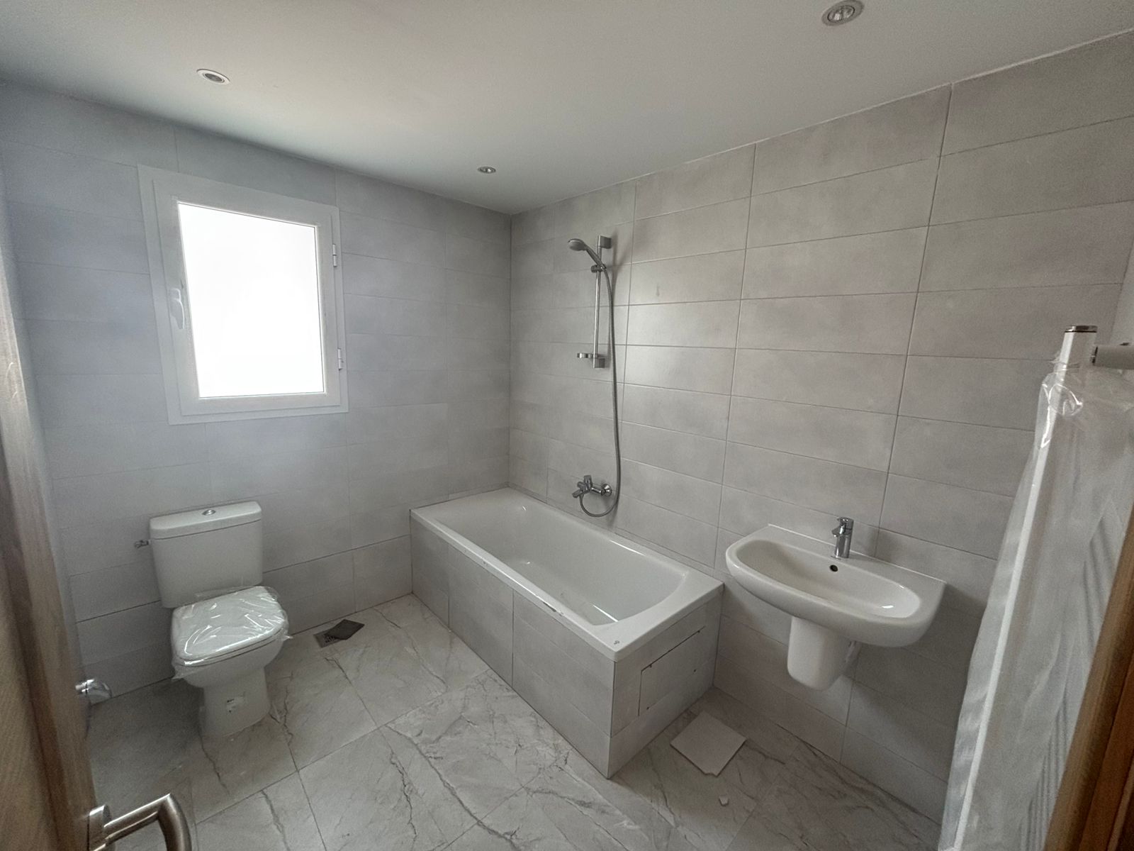 Ariana Ville Borj El Baccouche Location Maisons Etage de villa s3 hst a borj baccouche wb4336