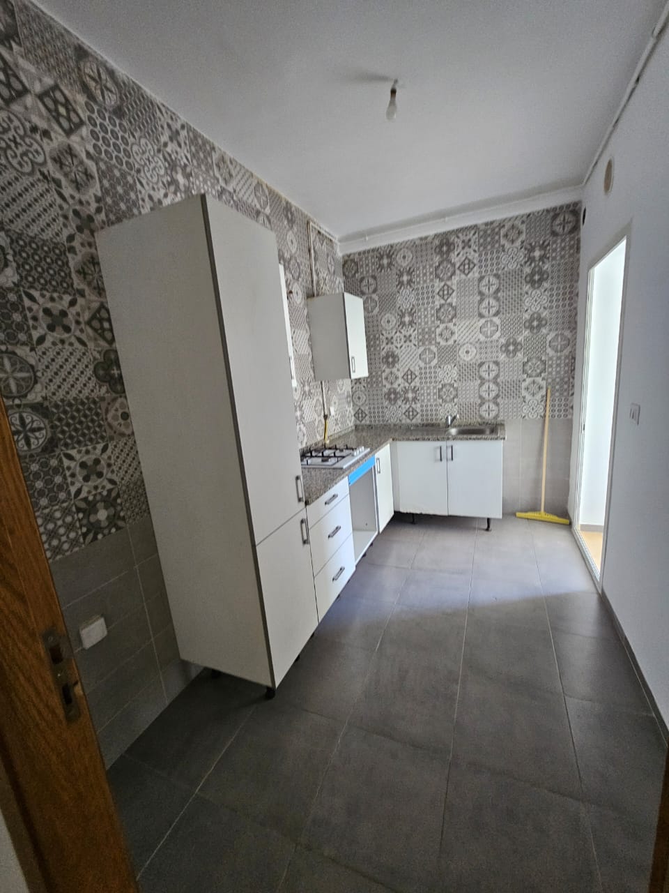 Ain Zaghouan Ain Zaghouan Location Appart. 2 pices S plus un cuisine indpendante  l'aouina