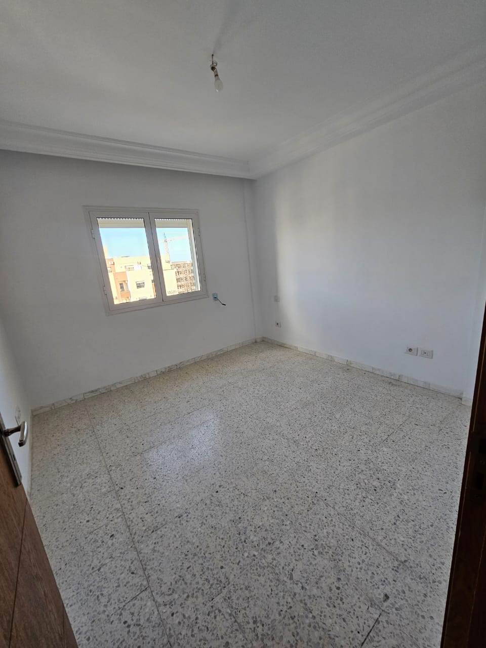 Ain Zaghouan Ain Zaghouan Location Appart. 2 pices S plus un cuisine indpendante  l'aouina