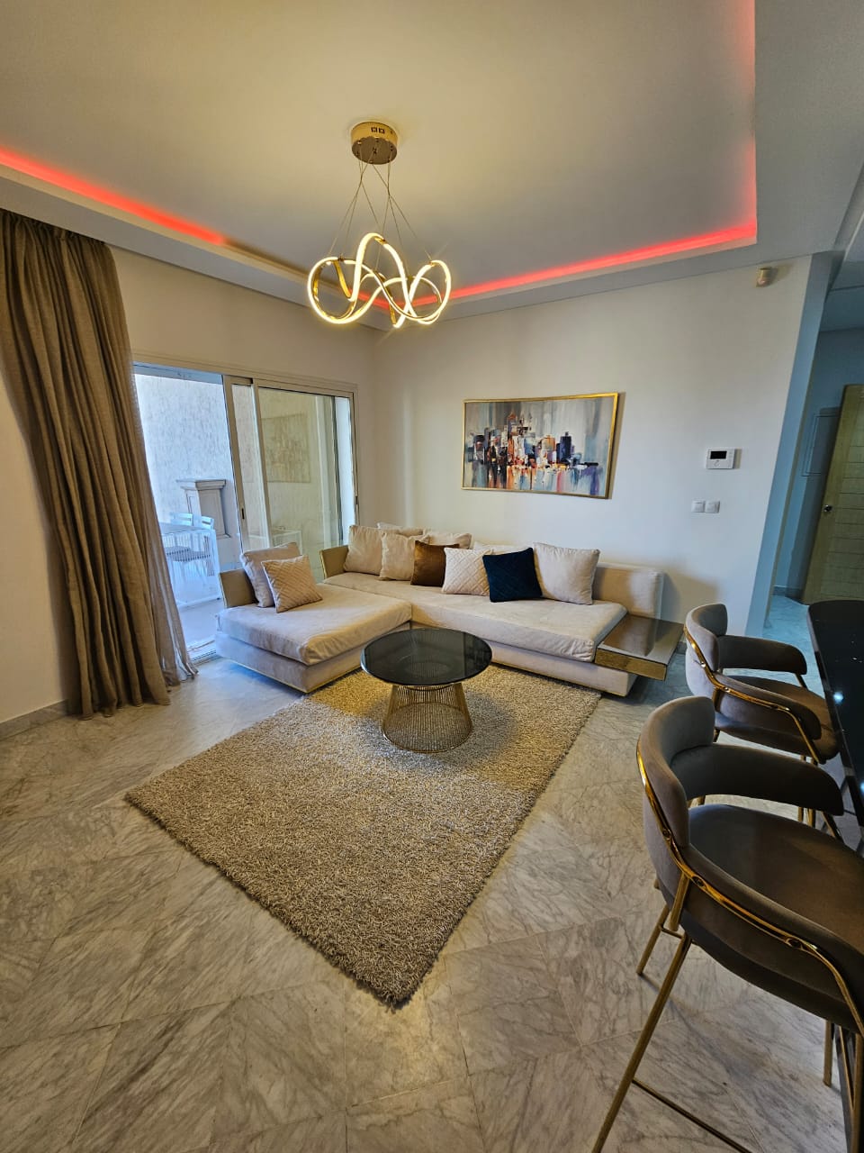 Ain Zaghouan Jardins de Carthage Location Appart. 2 pices S plus un richement meubl aux jardins de carthage