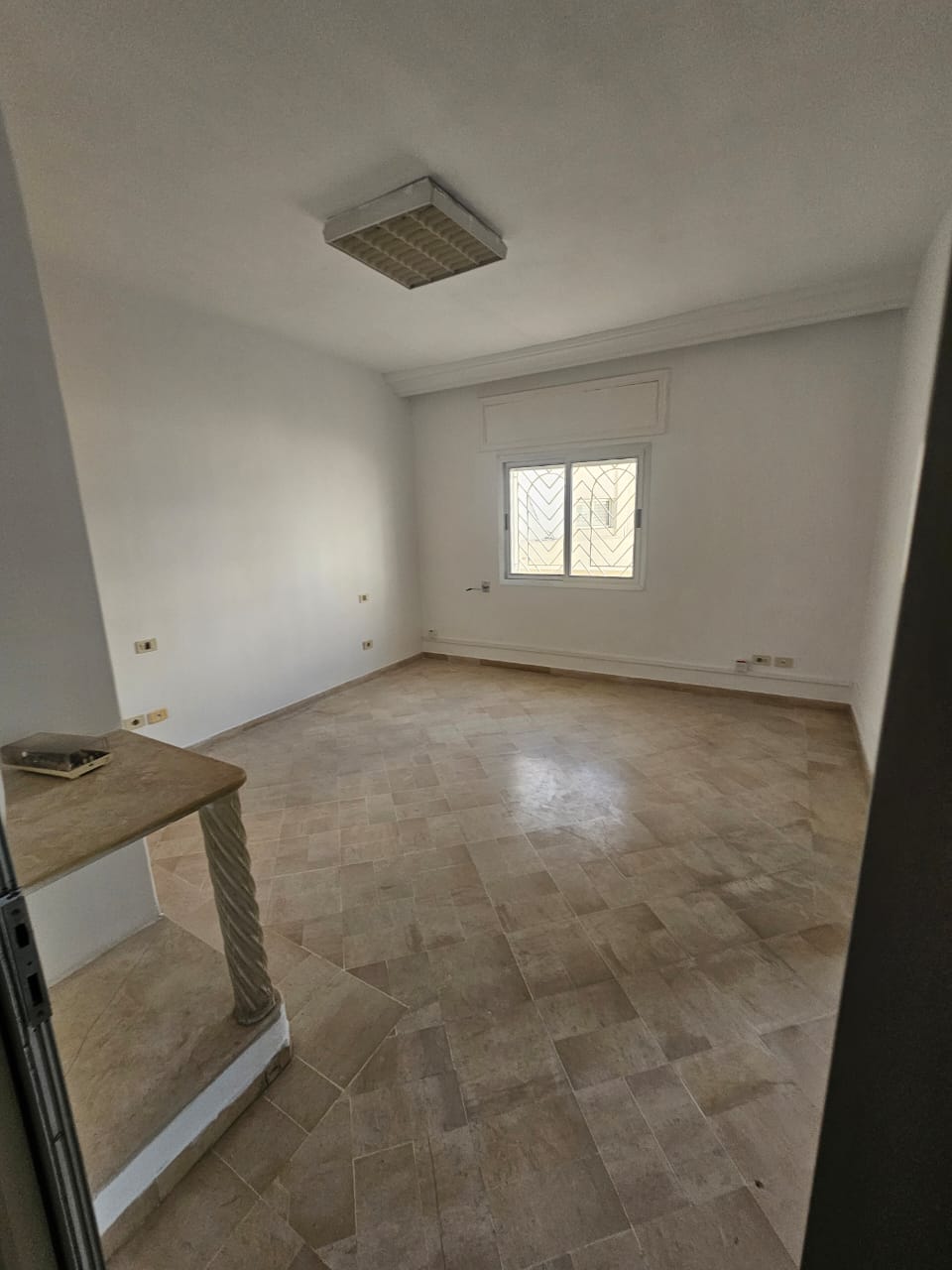 La Marsa Berge Du Lac Location Appart. 1 pice S zro  usage bureautique au lac 1