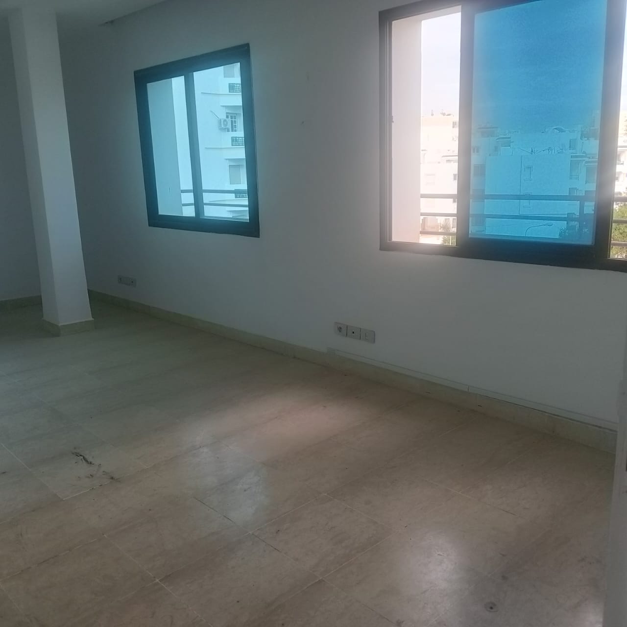 Ariana Ville Cite Ennasr 2 Bureaux & Commerces Bureau Bureau h2 commercial ou bureautique