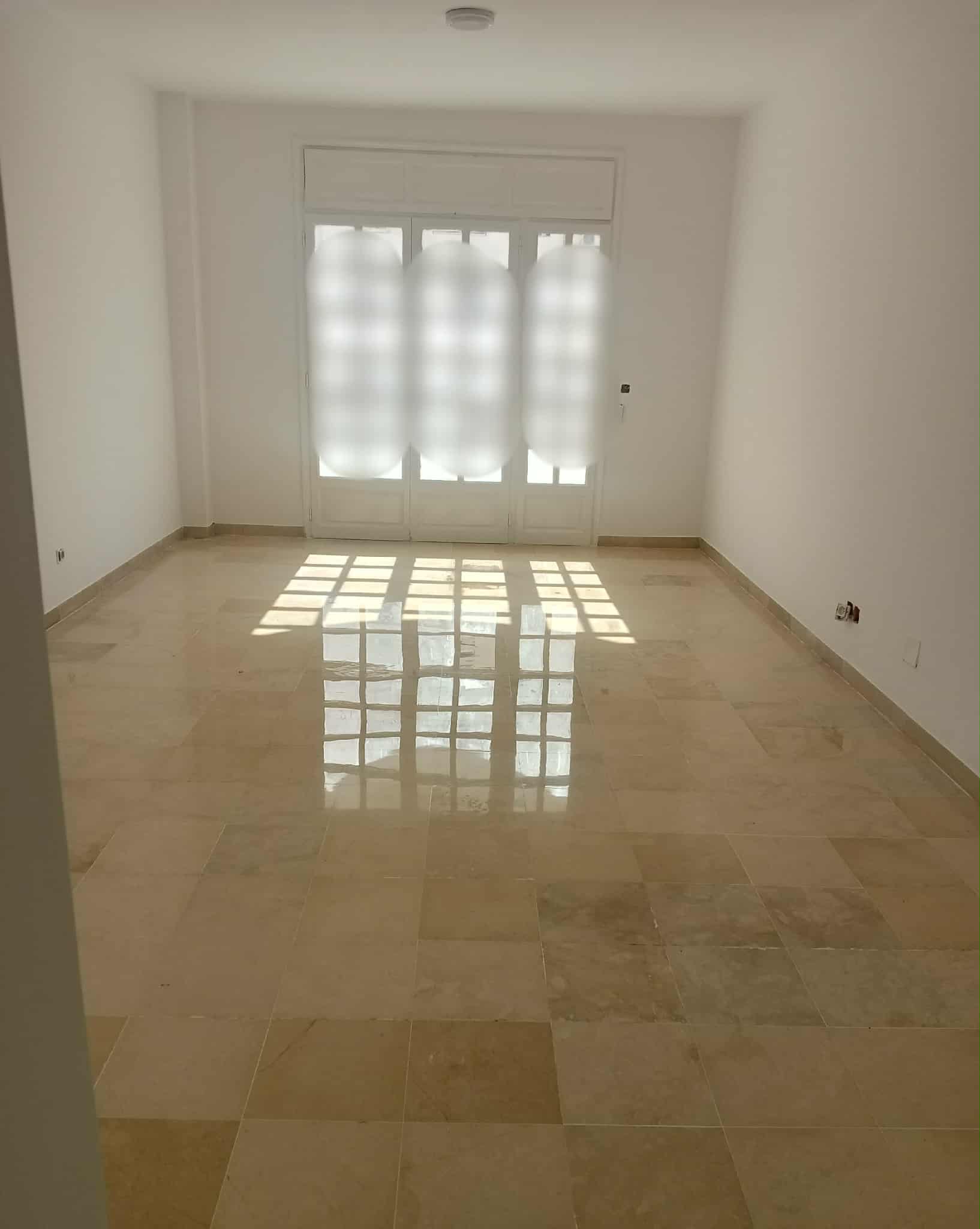 Ariana Ville Cite Ennasr 2 Location Appart. 4 pices S3  1300 habitation ou bureau