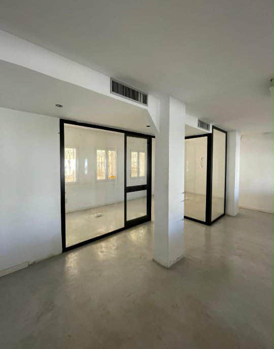 Ariana Ville&nbsp;Cite Ennasr 2&nbsp;Bureaux & Commerces&nbsp;Bureau&nbsp;Commercial ou bureau mezanine