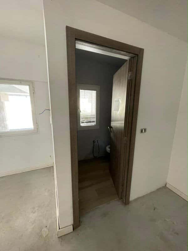 Ariana Ville&nbsp;Cite Ennasr 2&nbsp;Bureaux & Commerces&nbsp;Bureau&nbsp;Commercial ou bureau mezanine