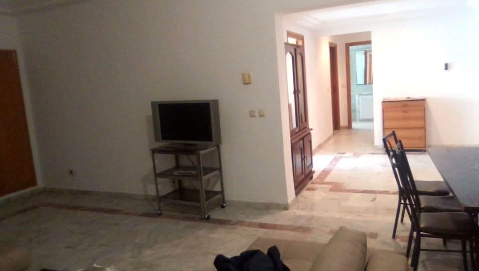 Bab Bhar Republique Location Appart. 3 pices Grand appartement s2 avec terrasse au passage