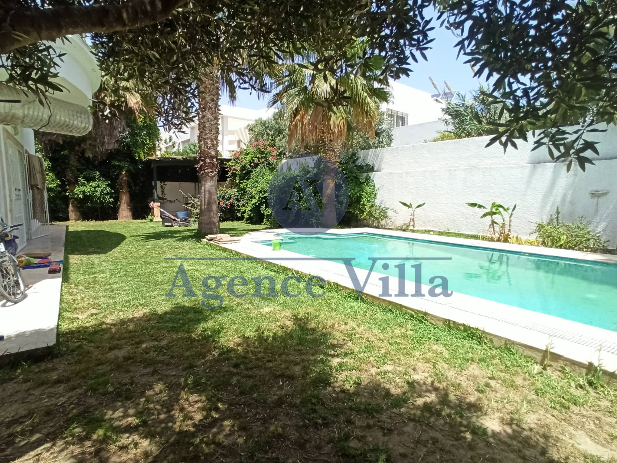 La Marsa&nbsp;Gammart&nbsp;Location&nbsp;Maisons&nbsp;Une villa avec piscine � gammarth