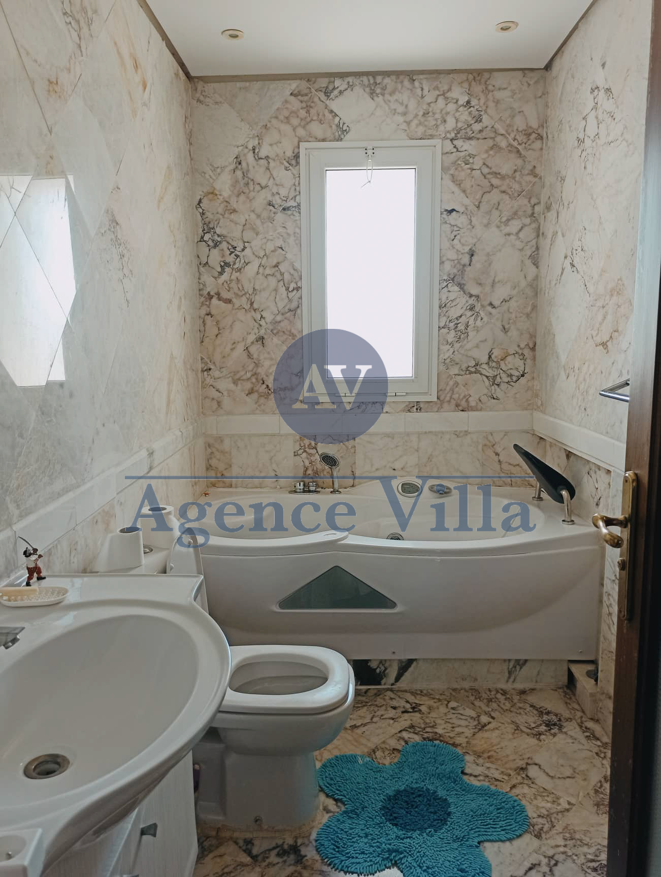 La Marsa&nbsp;Gammart&nbsp;Location&nbsp;Maisons&nbsp;Une villa avec piscine � gammarth