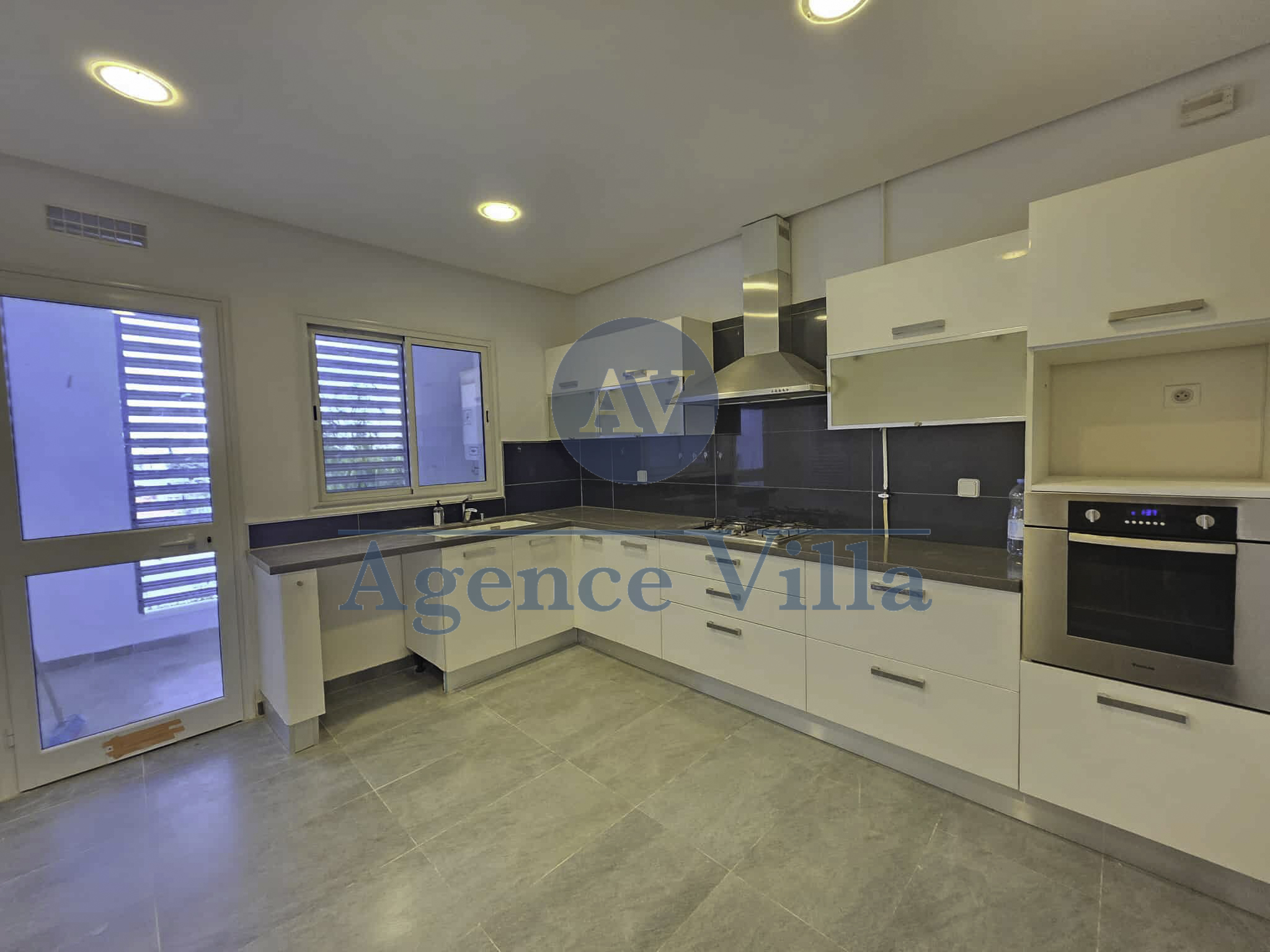 Ain Zaghouan Jardins de Carthage Location Appart. 3 pices Un appartement s2 aux jdc